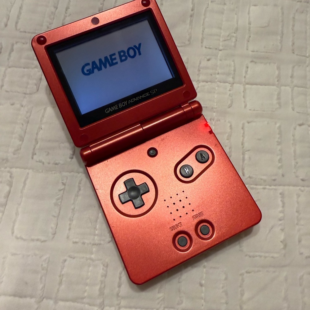 Nintendo Game Boy Advance SP - Metallic Red